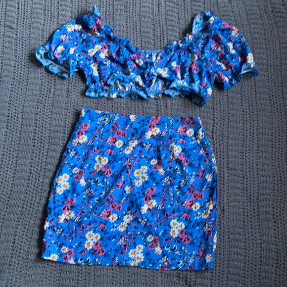 SHEIN Tops - SHEIN Set